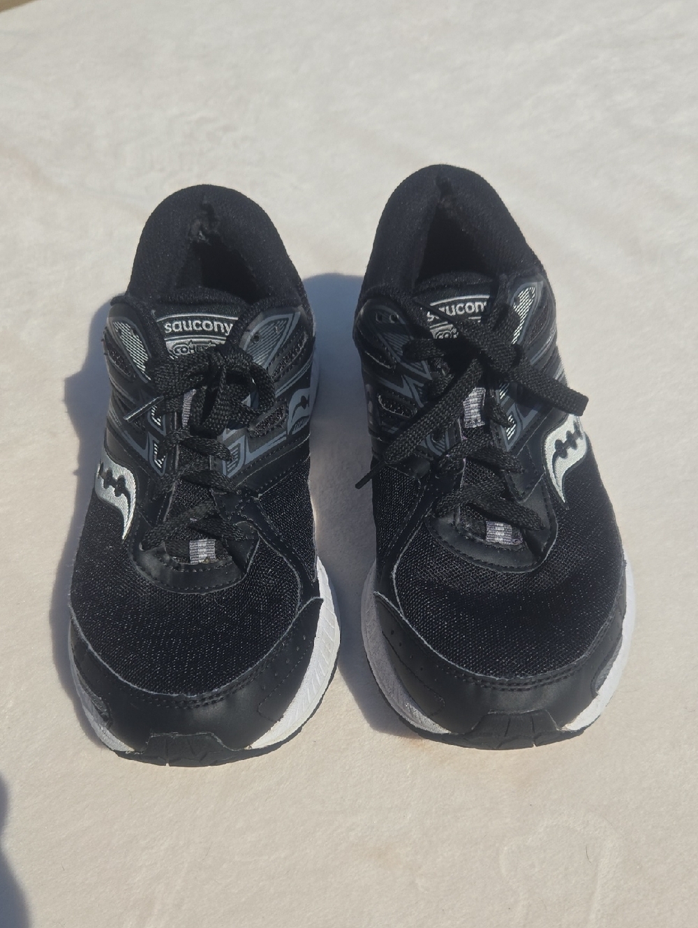 Saucony Womens Sneakers Black with Gray Trim and White Soles Size 10 Wide